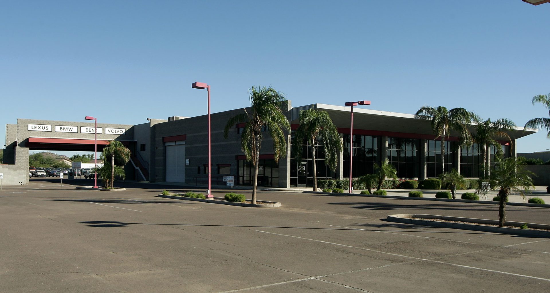 Steel BMW Dealership | Steel Buildings | Allied Steel Buildings 