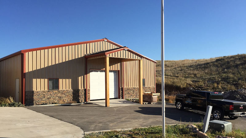 Utah beige Steel Building kit with red trim