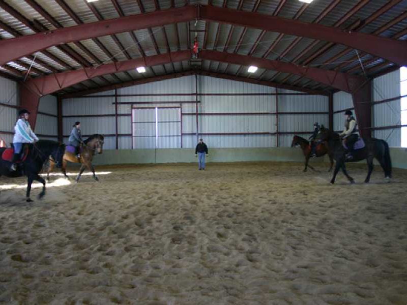 151384-Indoor-Riding-Arena,-Les-Ecuries-Diabolo-Riding-Arena-70x110-Equestrian-Crimson-Red-StAgapit-QC-Canada-3