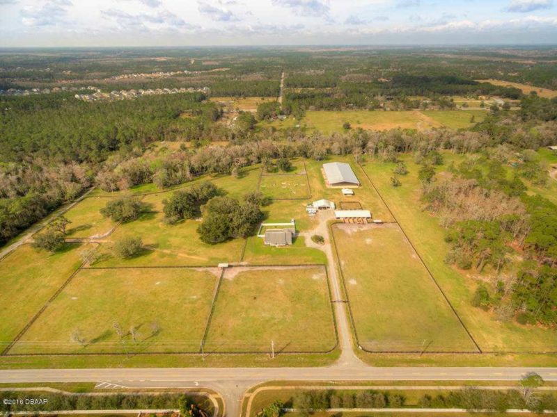 Hidden-Creek-Stables-80x150-Equestrian-White-OrmondBeach-FL-United States