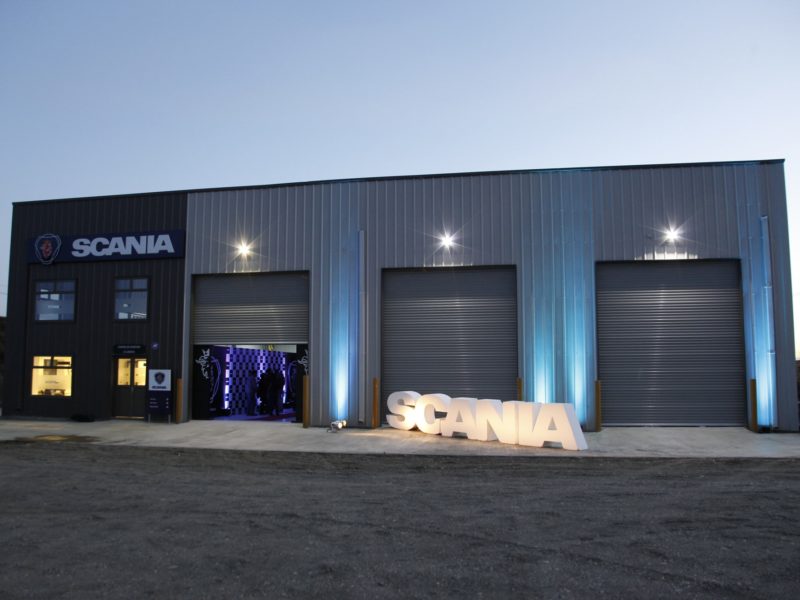 Prefab Steel Building Automotive Workshop. 85x87 Scania Warehouse located in Punta Arenas, Chile.