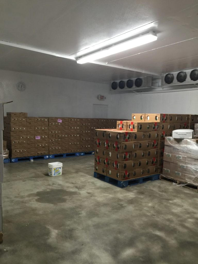202797 _ 30x136 - Cold Storage - Tan - Ruben Travieso - Florida USA
