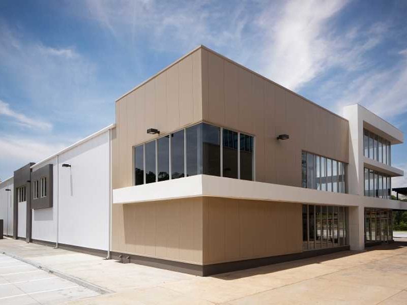 Prefabricated steel building, Novey & Riba Smith Supermercados located in Panama Pacifico, town Center, Panama with insulated metal panels on the roof and walls