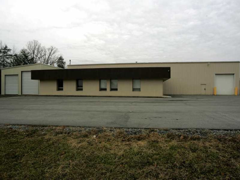 25789-Collision-Center-Warehouse-28x50-Commercial-Beige-PineyFlats-TN-UnitedStates-6