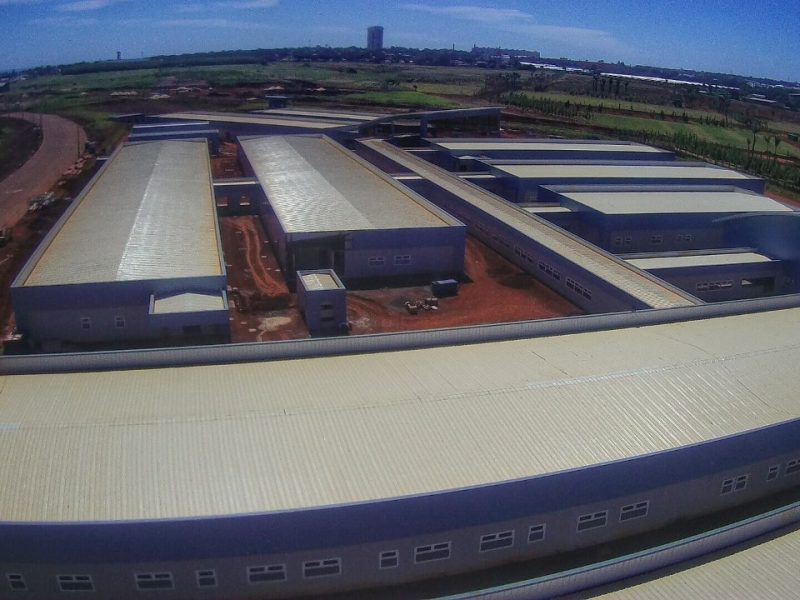 Pre-engineered steel building construction for Children's Hospital in Maringa, Brazil