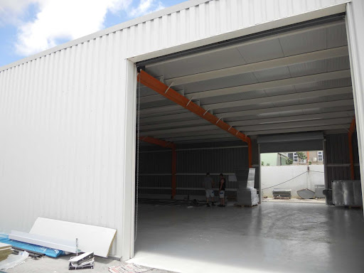 Steel building garage